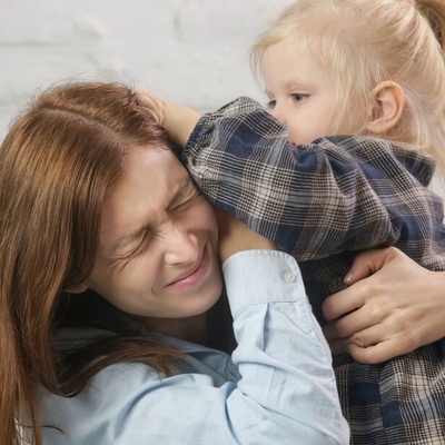 Why Does My Child Pull Their Hair? Psychological and Behavioral Causes and Effective Ways to Respond