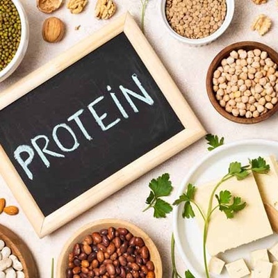 9 Foods That Have More Protein Than Eggs