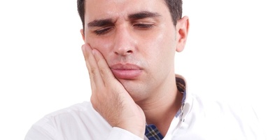 How to Treat a Tooth Infection at Home