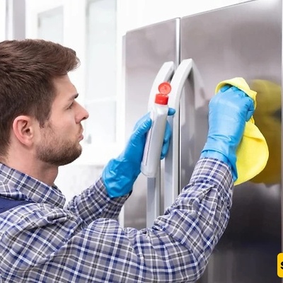 Make Your Fridge Shine: Easy Tricks Using Just a Few Simple Household Items!
