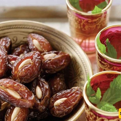 Why You Should Avoid Eating Mulberries And Dates With Tea