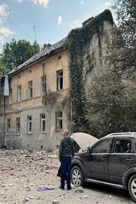 Russia Launches Fresh Wave of Strikes on Western Ukraine