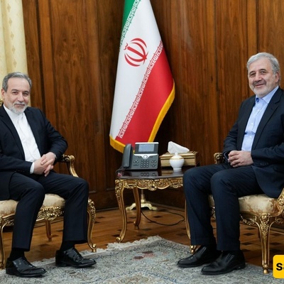 Araghchi meets Iranian ambassador to Saudi Arabia