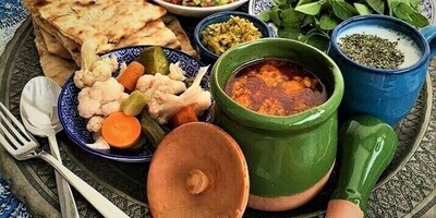 The Traditional and Coffeehouse-style Recipe for Abgoosht Do-Piyazeh / An Ancient Iranian Dish With Authentic Taste and Aroma.