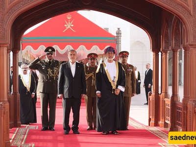 Red Carpet and Saluting Cannons: Masoud Pezeshkian Receives a Grand Welcome in Muscat