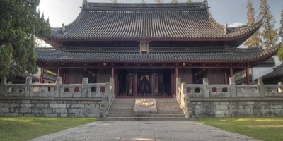 Travel Guide to the Confucius Temple: A Beautiful and Scenic Destination