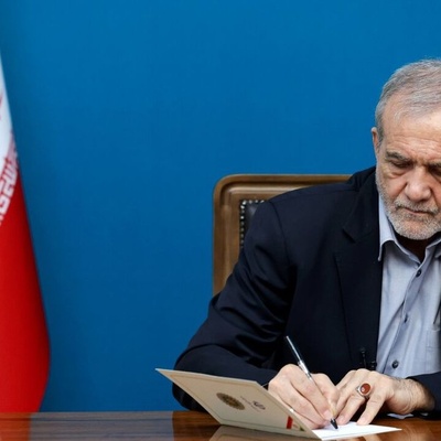 President Lauds Iranian Nurses for Their Dedication During Israeli Aggression