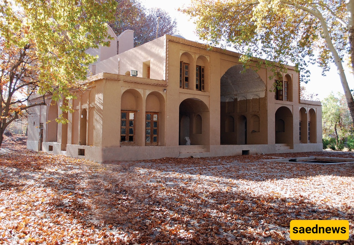 This Desert Town’s Love Story Built a 400-Car Garden Hotel — Meet Mehriz’s Bagh-e Pahlavan