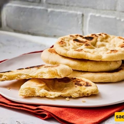 The Simple Trick Behind Fluffy Homemade Pita Bread — No Special Tools Needed