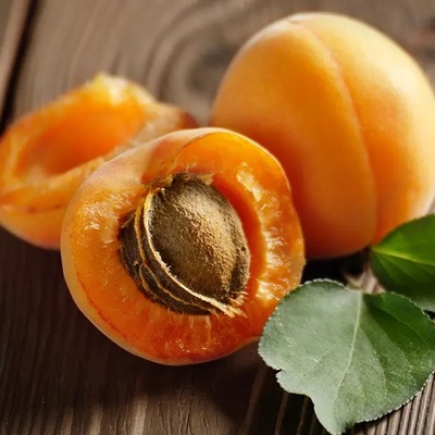 Apricot Calories: How Many Calories Are in 100 Grams of Apricots?