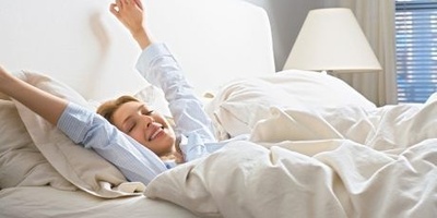 Why Do Eyelids Not Look Puffy After Long Sleep?