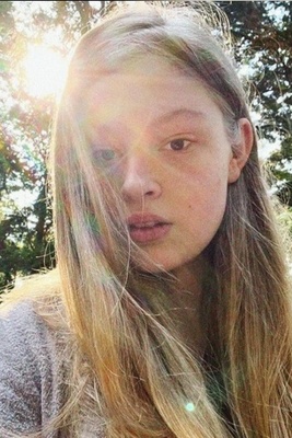 Elon Musk’s Daughter Vivian Shocks New York Fashion Week with Glamorous Debut ✨ Jaw-Dropping Photo
