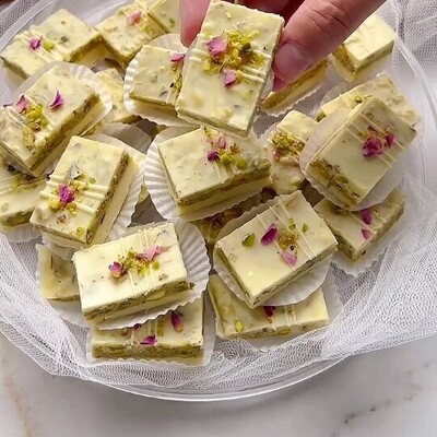 How Does a Pistachio Chocolate Bar Become a Masterpiece? (Fans of Dabi Chocolate, Don't Miss The Video!)