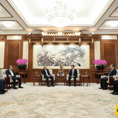 Iran, China Must Resist Bullies; President Says