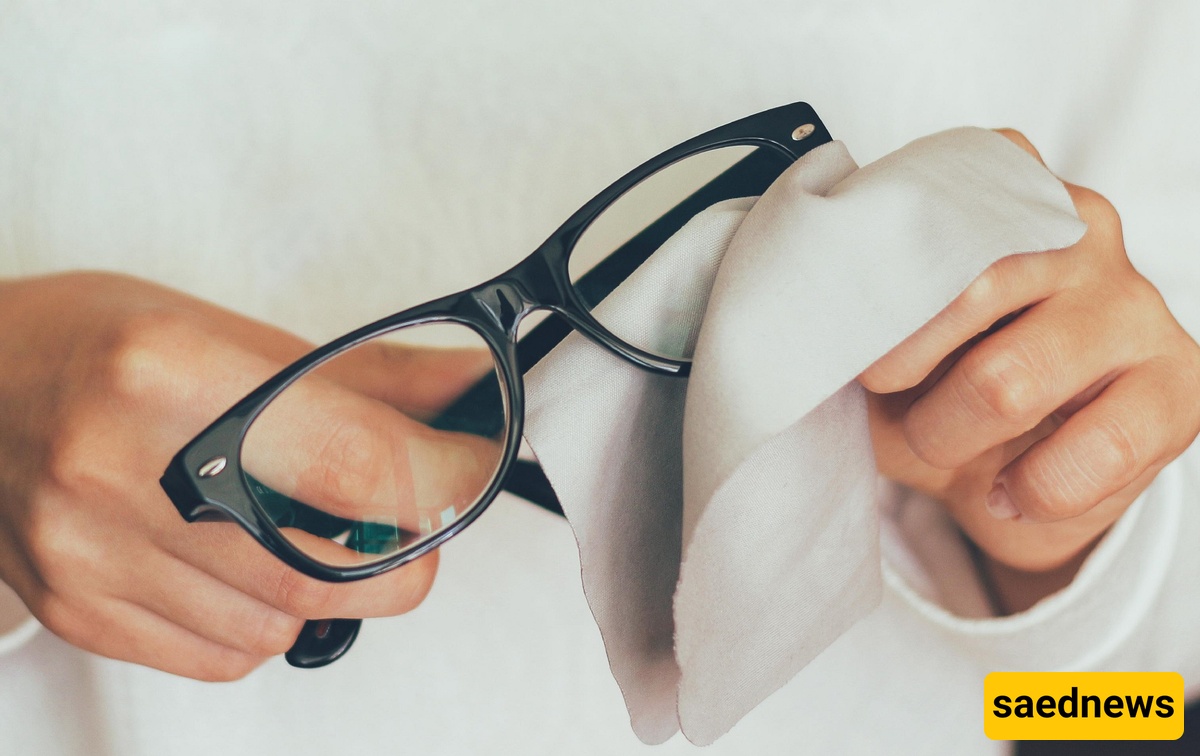 Eyeglasses