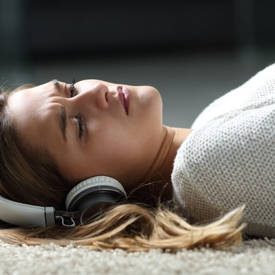 Reduce Pain by Listening to Music