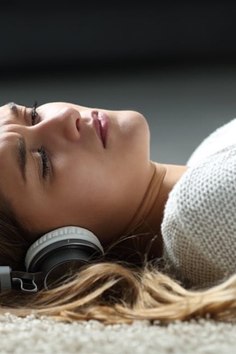 Reduce Pain by Listening to Music