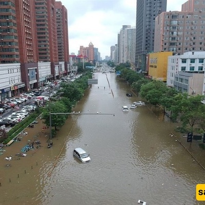 Shanghai Grapples with Twin Threats of Tropical Cyclone, Tsunami, Relocates More than 280,000