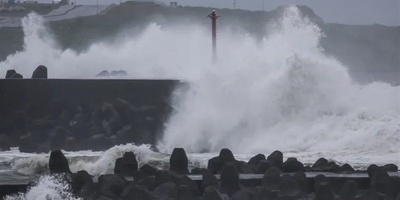 Typhoon Champi Strikes Taiwan, Leaving One Dead and Hundreds Injured