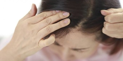 Understand the Causes, Symptoms, and Most Effective Treatments for Scalp Skin Peeling