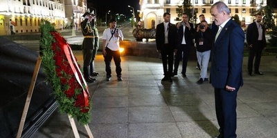 Iranian President Visits Victory Square in Minsk