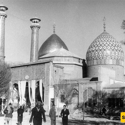 Historic Photo: Two American Children Around the Shrine of Shah Abdol-Azim in Rey, with Crowds Lining Up to Watch