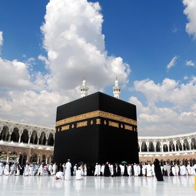 How Is The Tawaf Prayer Performed?