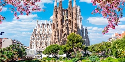 Discover the Beauty of La Sagrada Família in Spain