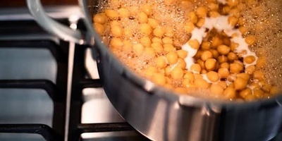 How Long Does It Take for Chickpeas to Cook and Become Tender?