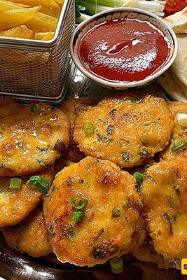 Chicken and Apple Kuku: A Light and Unique Lunch or Dinner