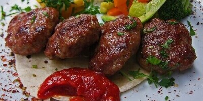 How to Make Turkish Köfte Kebab: A Popular Turkish Dish That Leaves Tourists in Awe with Its Authentic Aroma and Flavor