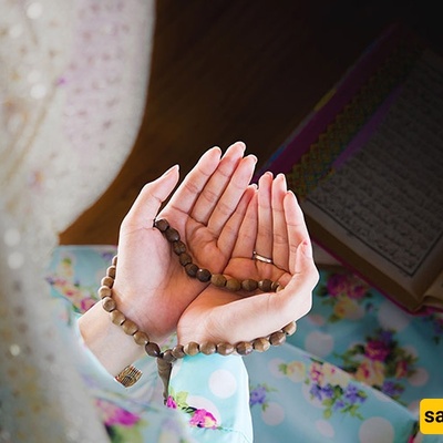 Qunoot Prayer: The Best Supplications from the Quran and Mafatih