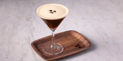 How to Make an Espresso Martini at Home with Fresh Espresso, Coffee Syrup, and Ice