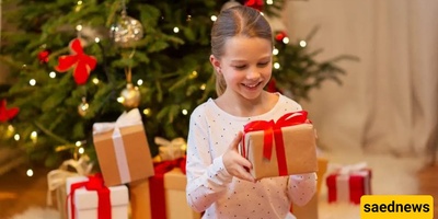 Gift-Giving Etiquette Children Should Learn