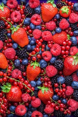 How To Keep Berries And Delicate Fruits Fresh For Longer