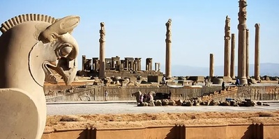 Inside the Making of Persepolis: How Achaemenid Engineers Lifted 20-Ton Columns Without Modern Cranes 🤯 — Watching This Will Make You Proud to Be Iranian 😍