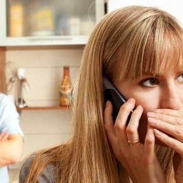 Six Smart and Golden Smartphone Tricks That Help You Catch Unfaithful Behavior — Is Apple Making Life Easier for Cheaters?
