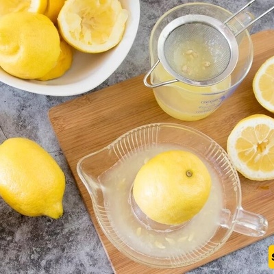 How to Identify Natural Lemon Juice from Fake