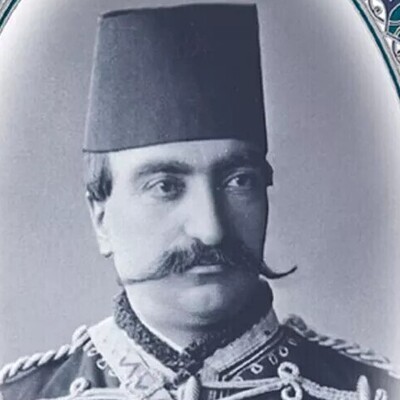A Royal Joke with Nasser al-Din Shah Qajar in Tehran’s Coziest Café / What a Beautiful and Shiny Cloak!