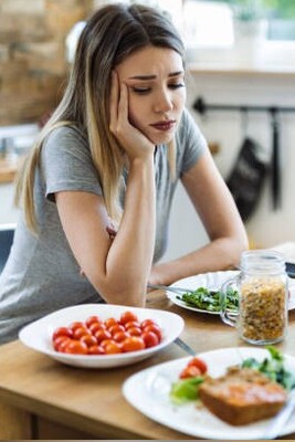 What To Eat When You Feel Depressed? | 5 mood-boosting foods