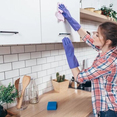 Dos and Don'ts of Cleaning Different Types of Kitchen Cabinets