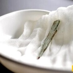 A Piece of Glass in the Liver: The Cause of 9 Years of Pain