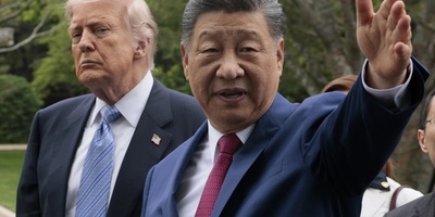 Watch: After Trump’s Trip to China, It Went Viral: The Strange Trick in Chair Design Seen Millions of Times
