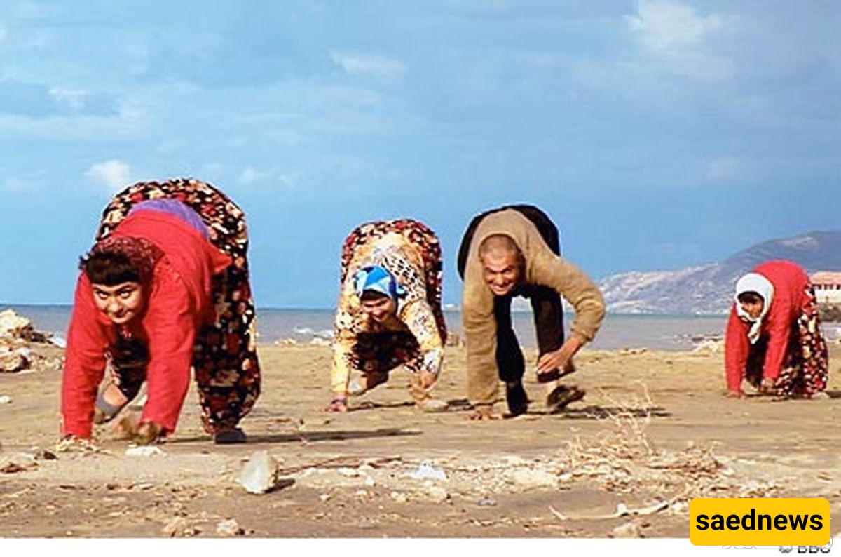The Bizarre Family in Turkey Who Walk on All Fours! +Photos