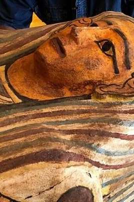 The Moment a 2,500-Year-Old Mummy Was Opened After Centuries—no One Expected it