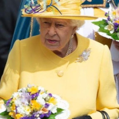 The Mystery of Queen Elizabeth’s Golden Piano