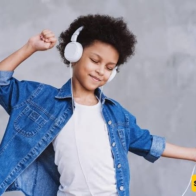 That Sudden Rush When Your Favorite Song Starts Has a Scientific Explanation
