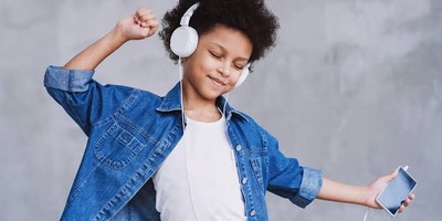 That Sudden Rush When Your Favorite Song Starts Has a Scientific Explanation