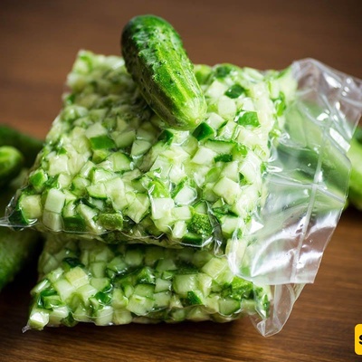 Proper Methods for Freezing Cucumbers for Masks, Salads, and Other Uses