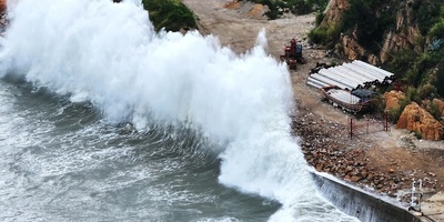 Typhoon Dolphin Forces Mass Evacuations Across China as Shanghai Cancels 1,400 Flights